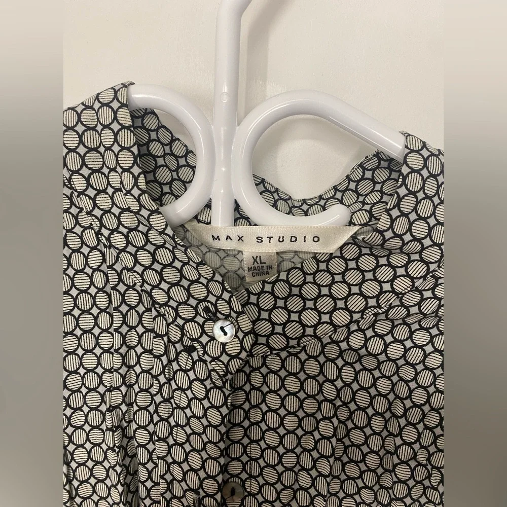 Pants Romper - Picture 2 of 3